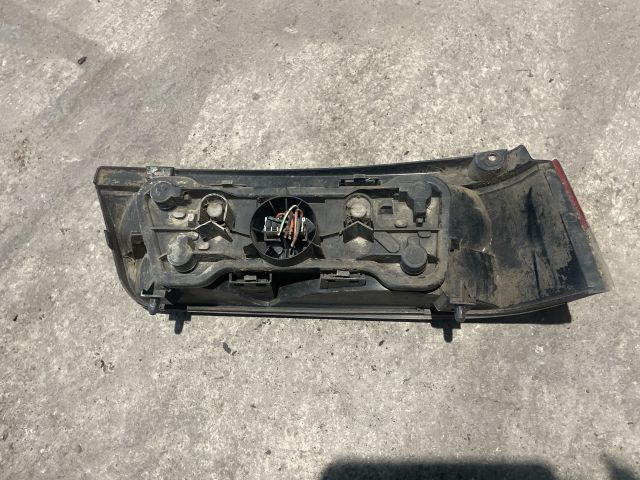 bontott SUZUKI SWIFT II Bal hátsó Lámpabúra