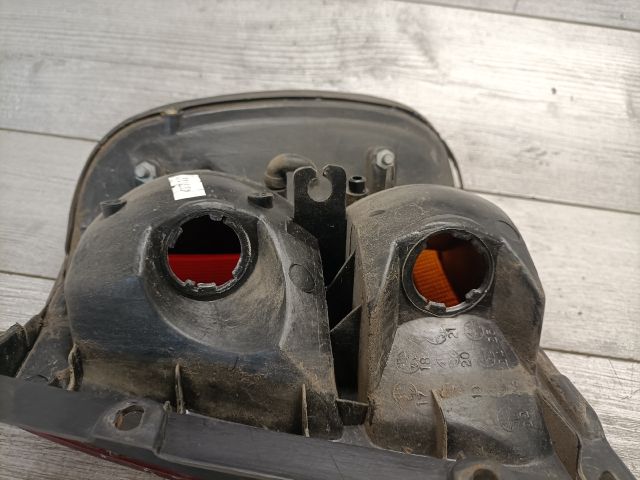 bontott SUZUKI SWIFT II Bal hátsó Lámpabúra