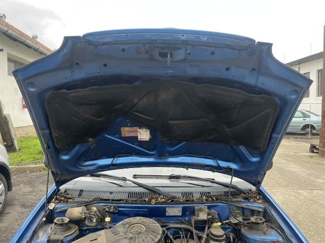 bontott SUZUKI SWIFT II Bal hátsó Vízlehúzó Gumicsík