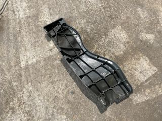 bontott SUZUKI SWIFT II Bal Kalaptartó Tartó Konzol