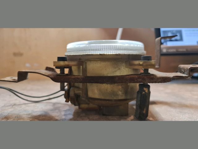 bontott SUZUKI SWIFT II Bal Ködfényszóró