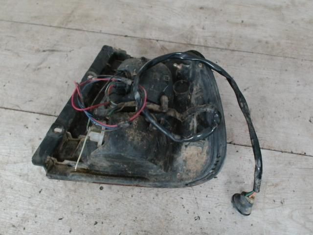 bontott SUZUKI SWIFT II Bal Külső Hátsó Lámpa