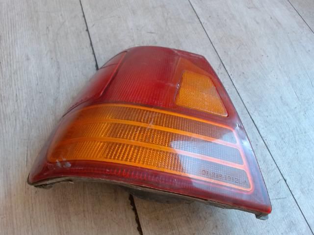 bontott SUZUKI SWIFT II Bal Külső Hátsó Lámpa