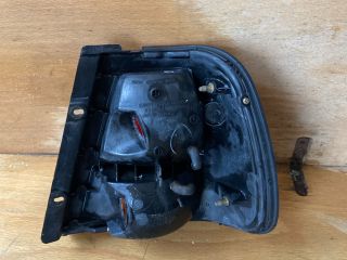 bontott SUZUKI SWIFT II Bal Külső Hátsó Lámpa