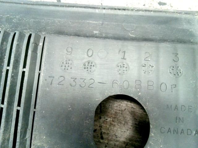 bontott SUZUKI SWIFT II Bal Levélrács Záróvég