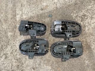 bontott SUZUKI SWIFT II Belső Kilincs Szett