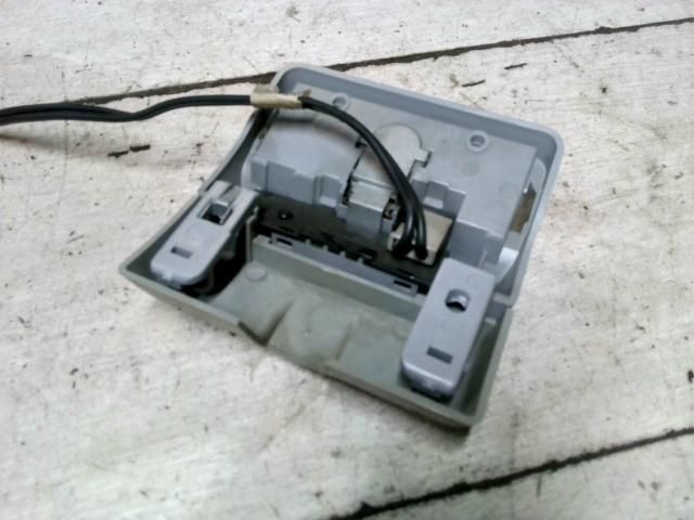 bontott SUZUKI SWIFT II Beltér Világítás Első