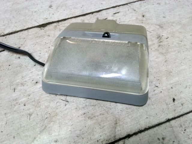 bontott SUZUKI SWIFT II Beltér Világítás Első