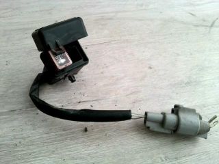 bontott SUZUKI SWIFT II Biztosítéktábla Motortér