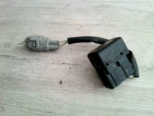 bontott SUZUKI SWIFT II Biztosítéktábla Motortér