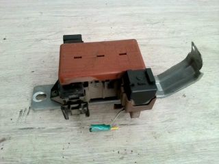 bontott SUZUKI SWIFT II Biztosítéktábla Utastér