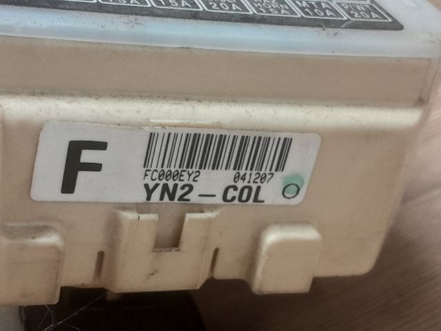 bontott SUZUKI SWIFT II Biztosítéktábla Utastér