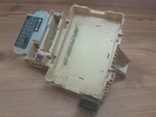 bontott SUZUKI SWIFT II Biztosítéktábla Utastér