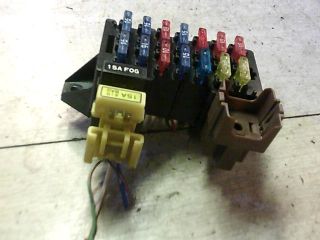 bontott SUZUKI SWIFT II Biztosítéktábla Utastér