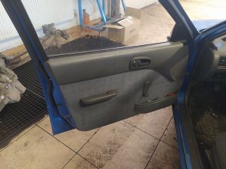 bontott SUZUKI SWIFT II Csomagtér Nyitó Kar / Gomb