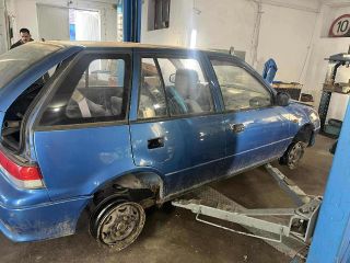 bontott SUZUKI SWIFT II Csomagtérajtó Kilincs