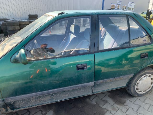 bontott SUZUKI SWIFT II Csomagtérajtó Kilincs