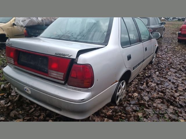 bontott SUZUKI SWIFT II Csomagtérajtó Kilincs