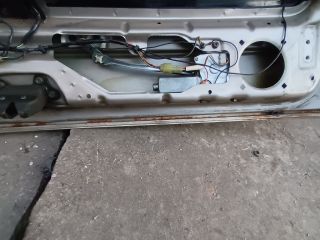 bontott SUZUKI SWIFT II Csomagtérajtó (Részeivel)