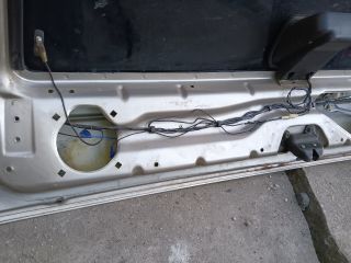 bontott SUZUKI SWIFT II Csomagtérajtó (Részeivel)