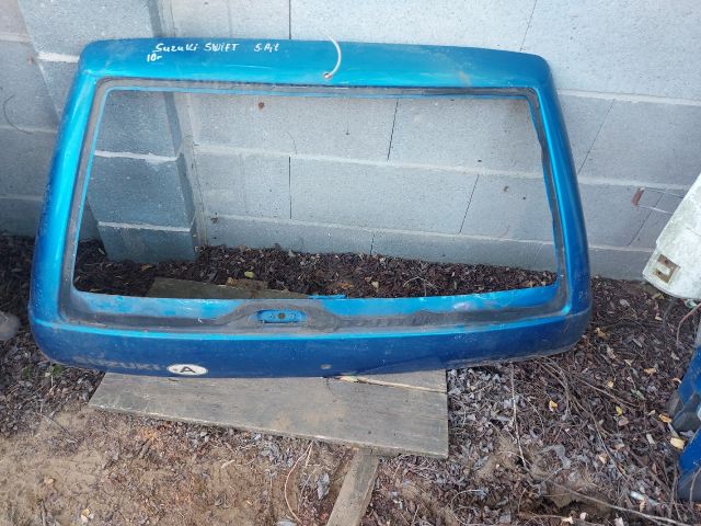 bontott SUZUKI SWIFT II Csomagtérajtó (Üres lemez)