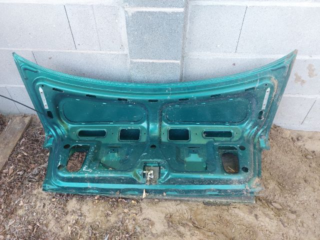 bontott SUZUKI SWIFT II Csomagtérajtó (Üres lemez)