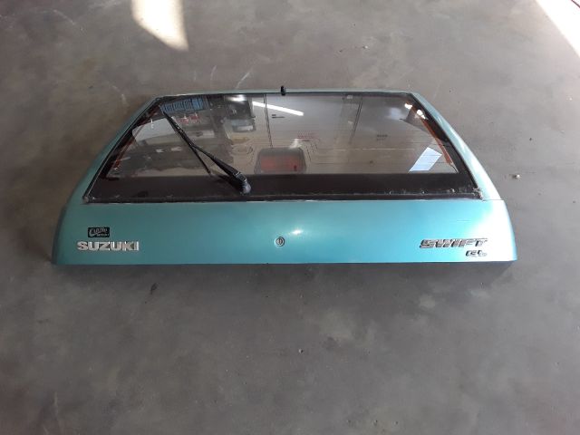 bontott SUZUKI SWIFT II Csomagtérajtó (Üres lemez)