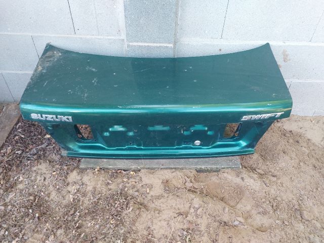 bontott SUZUKI SWIFT II Csomagtérajtó (Üres lemez)