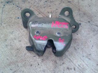 bontott SUZUKI SWIFT II Csomagtérajtó Zárszerkezet