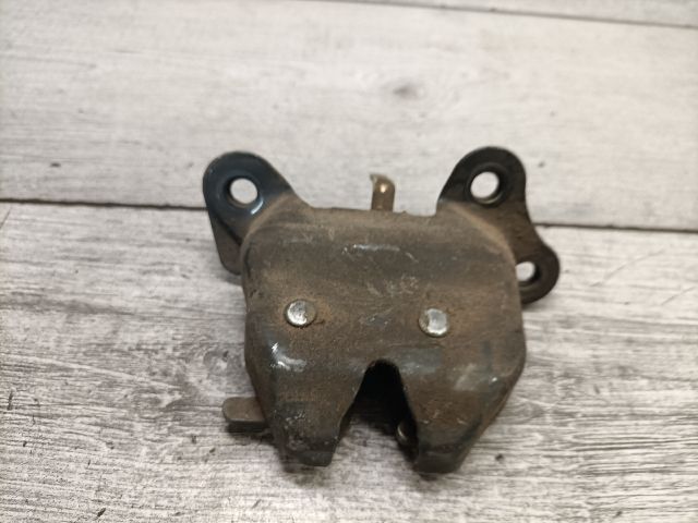 bontott SUZUKI SWIFT II Csomagtérajtó Zárszerkezet