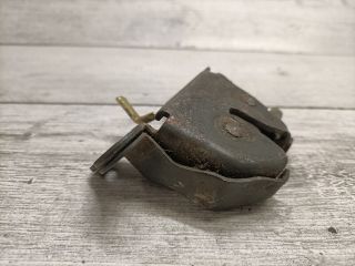 bontott SUZUKI SWIFT II Csomagtérajtó Zárszerkezet