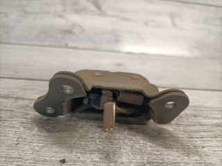 bontott SUZUKI SWIFT II Csomagtérajtó Zárszerkezet