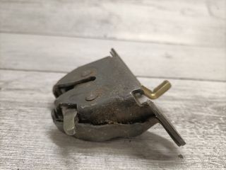 bontott SUZUKI SWIFT II Csomagtérajtó Zárszerkezet