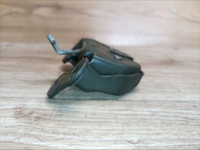 bontott SUZUKI SWIFT II Csomagtérajtó Zárszerkezet