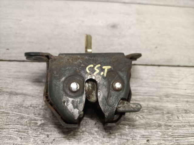 bontott SUZUKI SWIFT II Csomagtérajtó Zárszerkezet