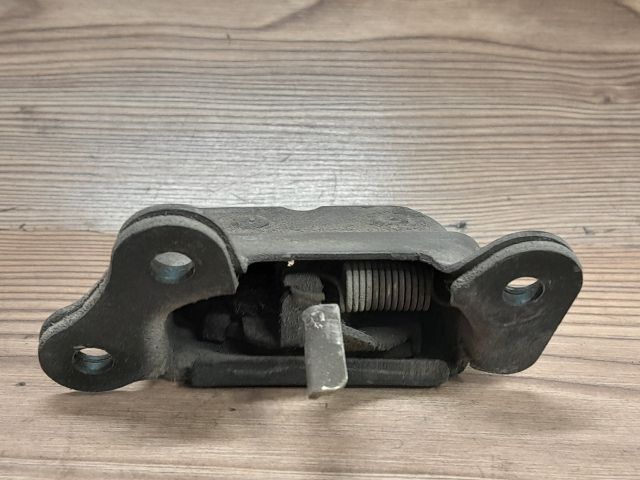 bontott SUZUKI SWIFT II Csomagtérajtó Zárszerkezet