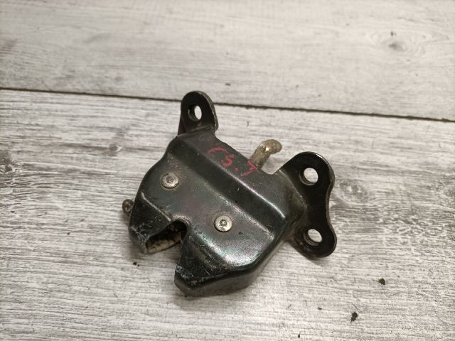 bontott SUZUKI SWIFT II Csomagtérajtó Zárszerkezet