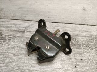 bontott SUZUKI SWIFT II Csomagtérajtó Zárszerkezet