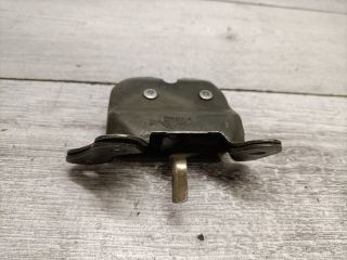 bontott SUZUKI SWIFT II Csomagtérajtó Zárszerkezet