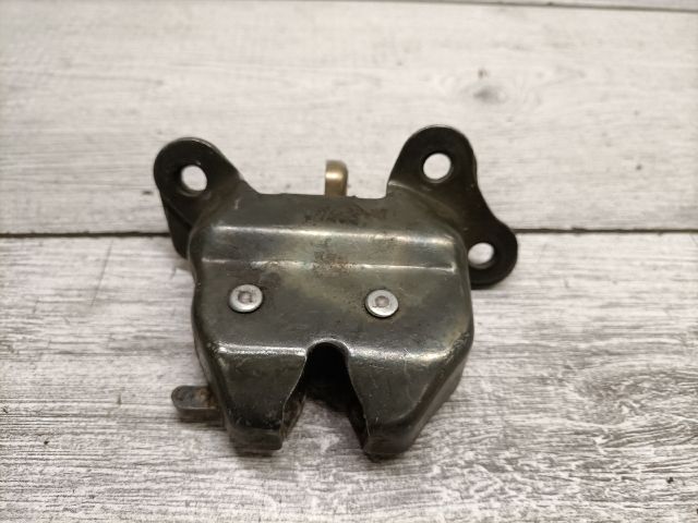 bontott SUZUKI SWIFT II Csomagtérajtó Zárszerkezet