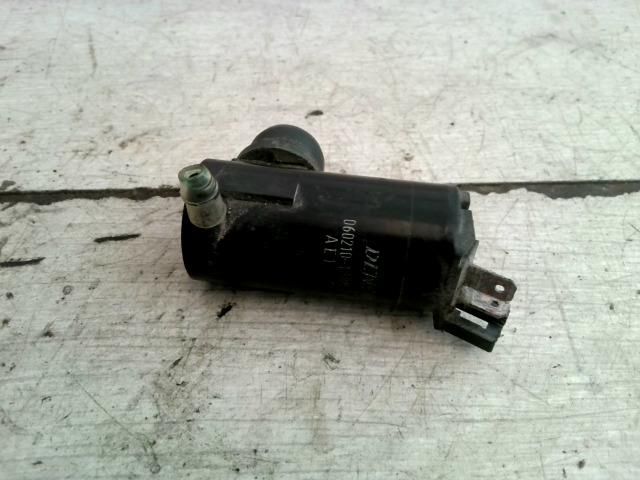 bontott SUZUKI SWIFT II Első Ablakmosó Szivattyú