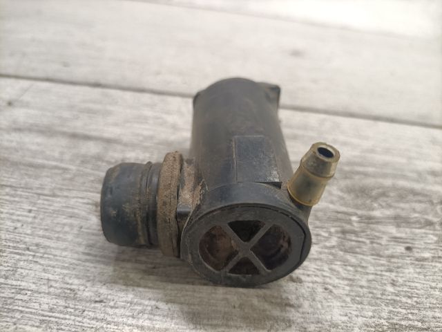 bontott SUZUKI SWIFT II Első Ablakmosó Szivattyú