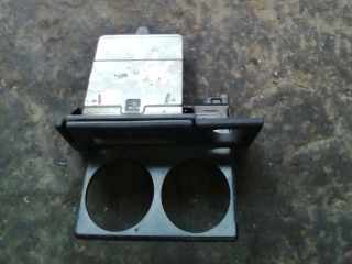 bontott SUZUKI SWIFT II Első Hamutartó