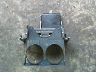 bontott SUZUKI SWIFT II Első Hamutartó