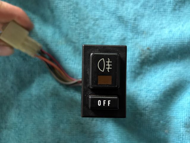 bontott SUZUKI SWIFT II Első Ködfényszóró Kapcsoló