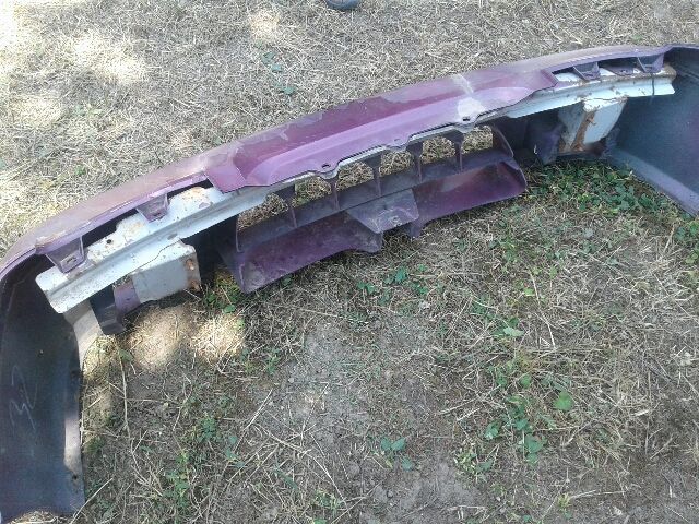 bontott SUZUKI SWIFT II Első Lökhárító (Üresen)