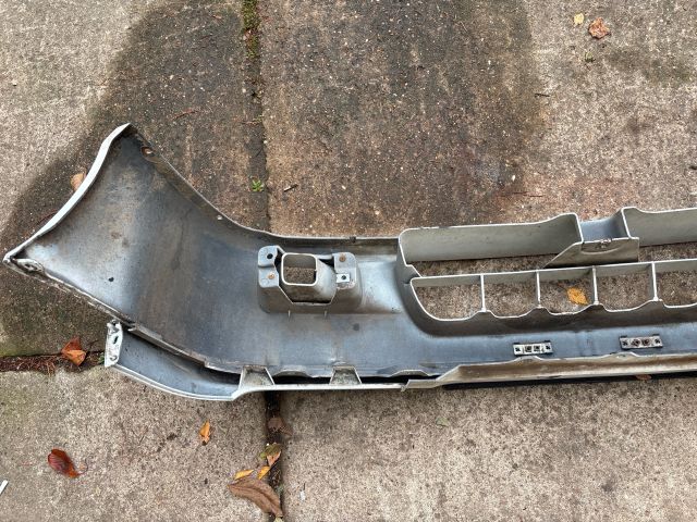 bontott SUZUKI SWIFT II Első Lökhárító (Üresen)