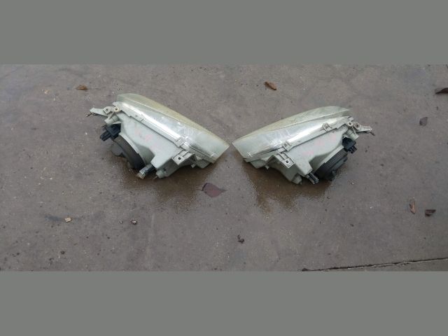 bontott SUZUKI SWIFT II Fényszóró Pár