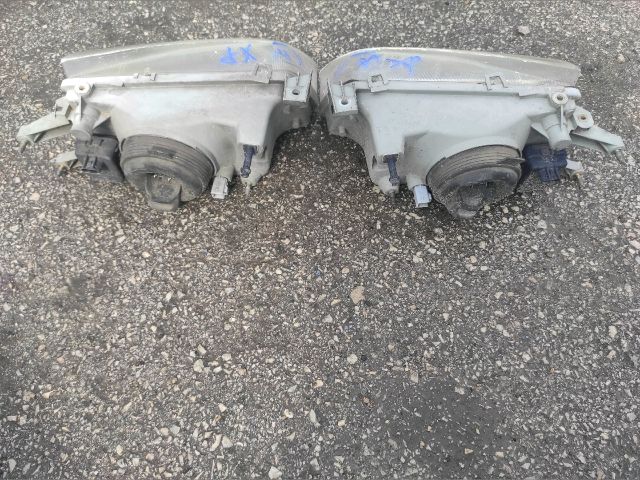 bontott SUZUKI SWIFT II Fényszóró Pár