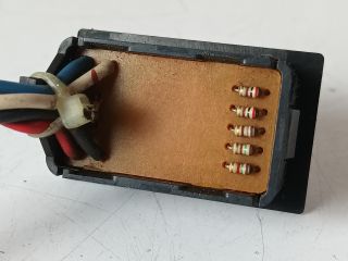 bontott SUZUKI SWIFT II Fényszórómagasság Állító Kapcsoló